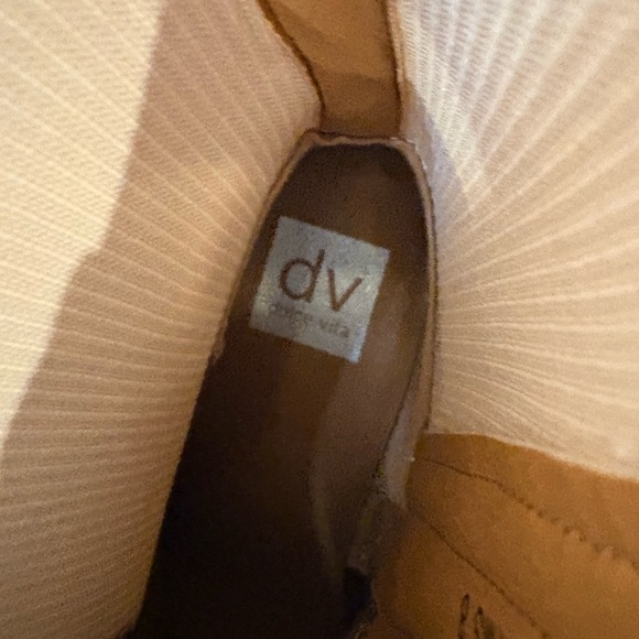 Dolce Vita Cream Ankle Booties with Pointed Toe - Picture 4 of 5